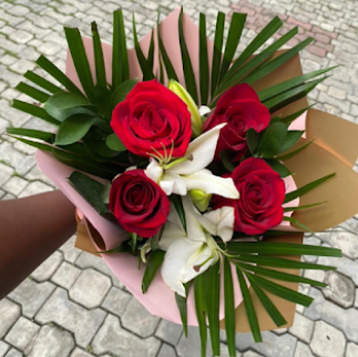 Opera Snapshot_2025-08-10_102131_www.flowers-lagos.ng