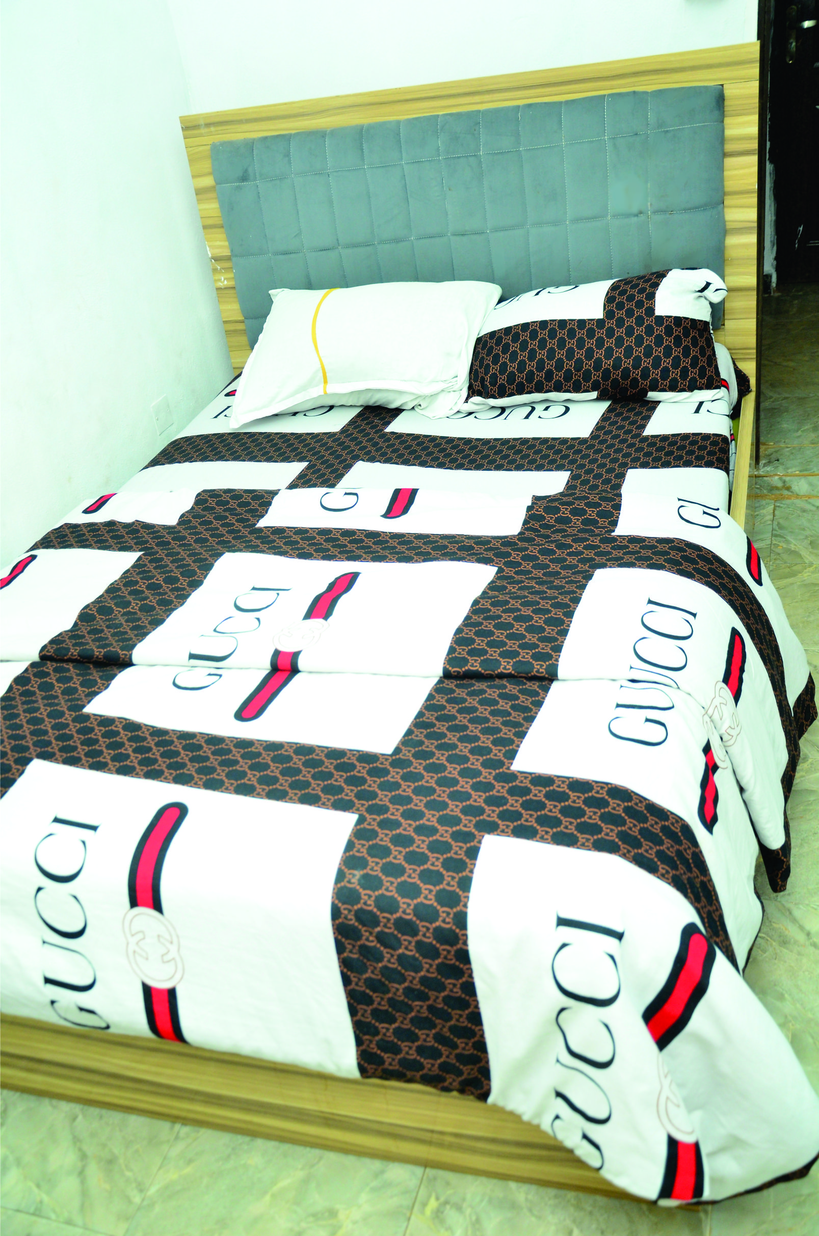 regular single regular single